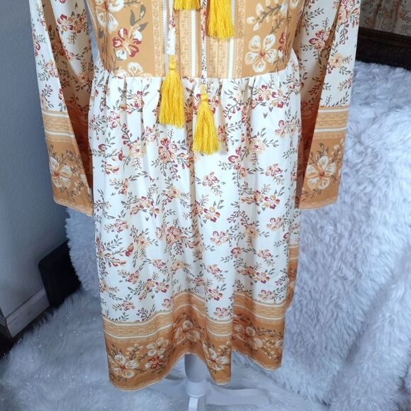 YELLOW FLORAL BOHO-INSPIRED DRESS SZ.S & L AVAILABLE NWOT - Picture 4 of 7